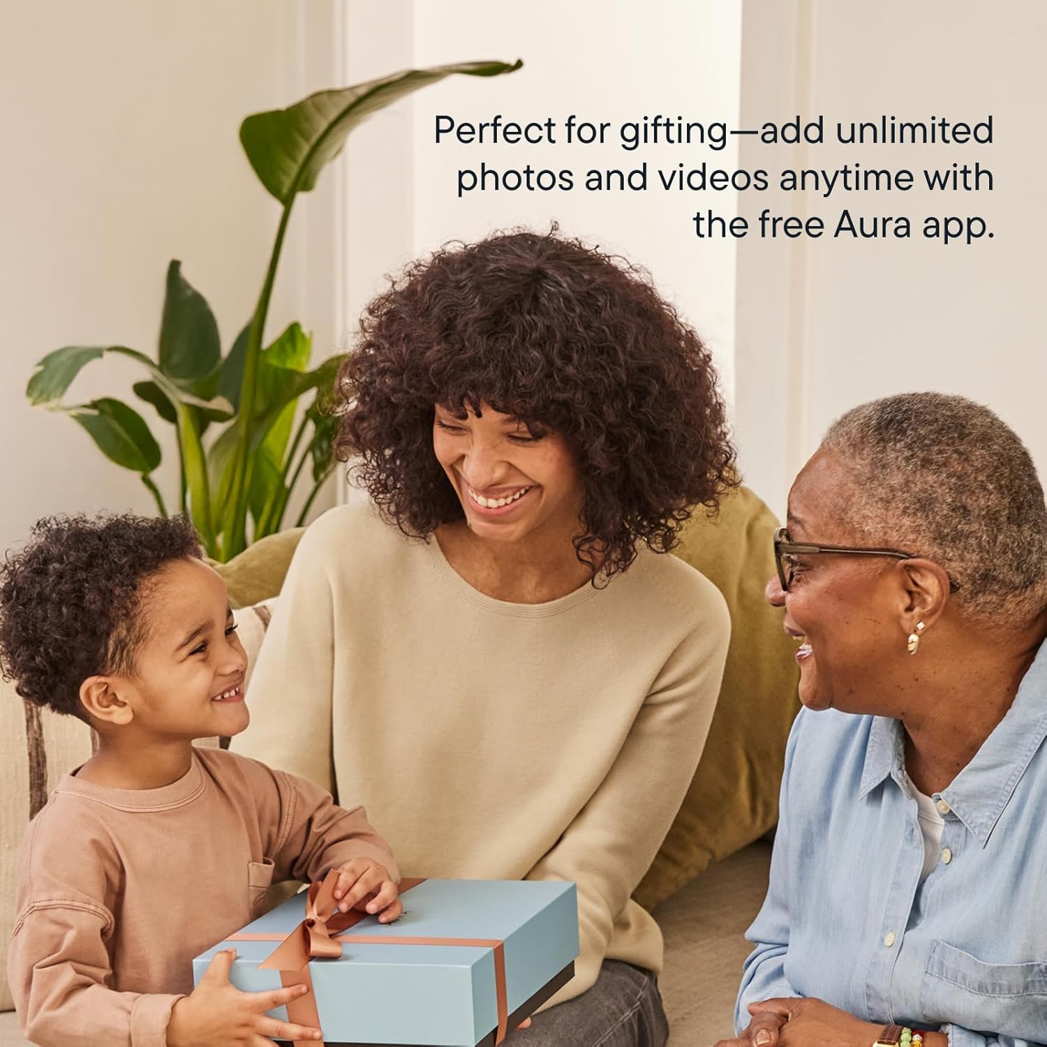 Aura Mason WiFi Digital Picture Frame | Wirecutter's Best Digital Frame for Gifting | Send Photos from Your Phone | Quick, Easy Setup in Aura App | Free Unlimited Storage | Black 9