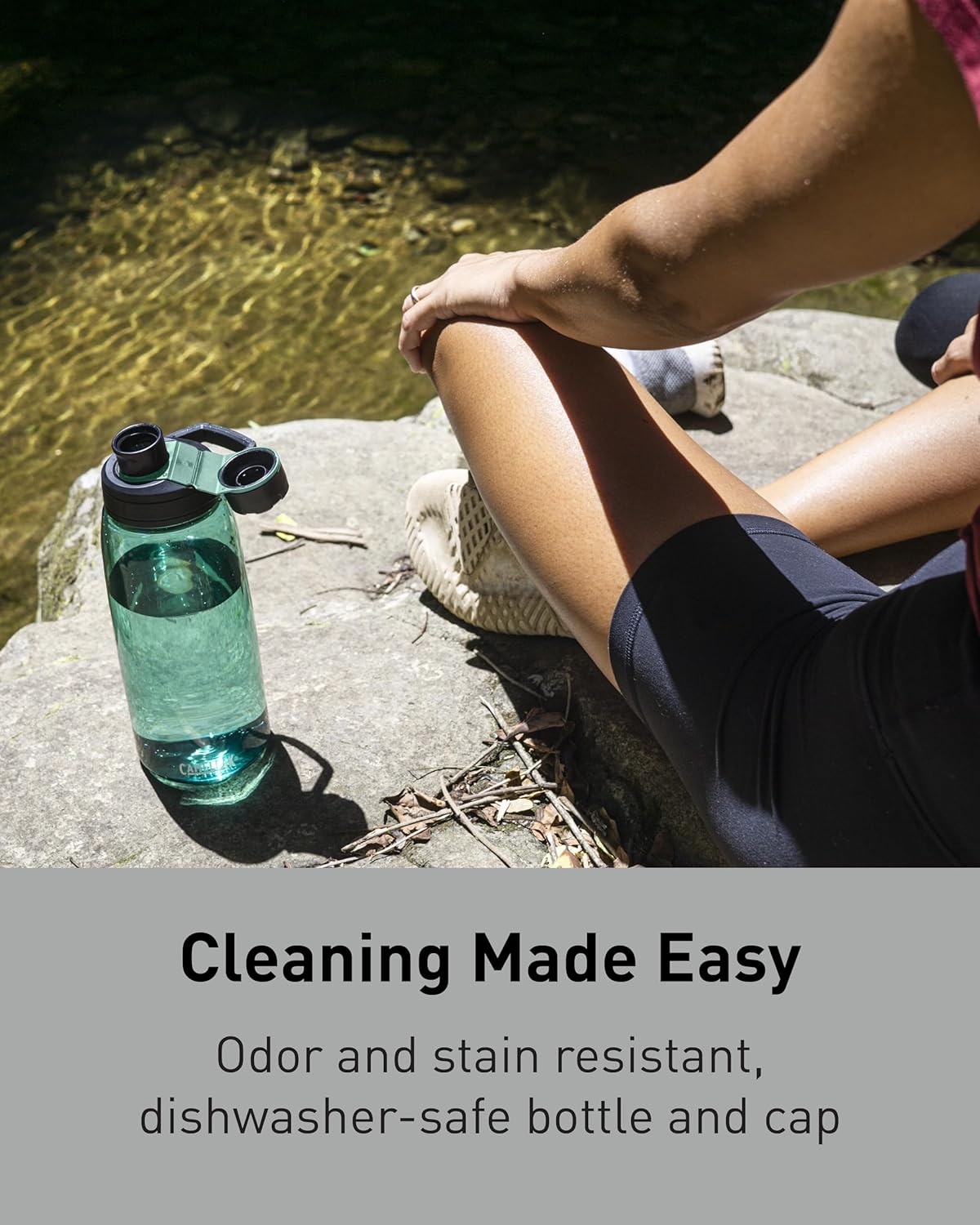 CamelBak Chute Mag BPA Free Water Bottle with Tritan Renew - Magnetic Cap 32 Ounces Clear