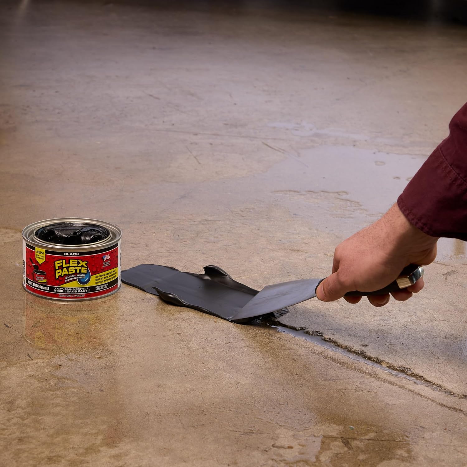 Flex Paste, Waterproof Paintable Putty, Spackle Sealant, Fill Gaps Cracks Holes - Block Out Water and Air - UV Resistant - Walls, Drywall, EPDM, Concrete, Roof, RV Repairs, Black, Half-Quart