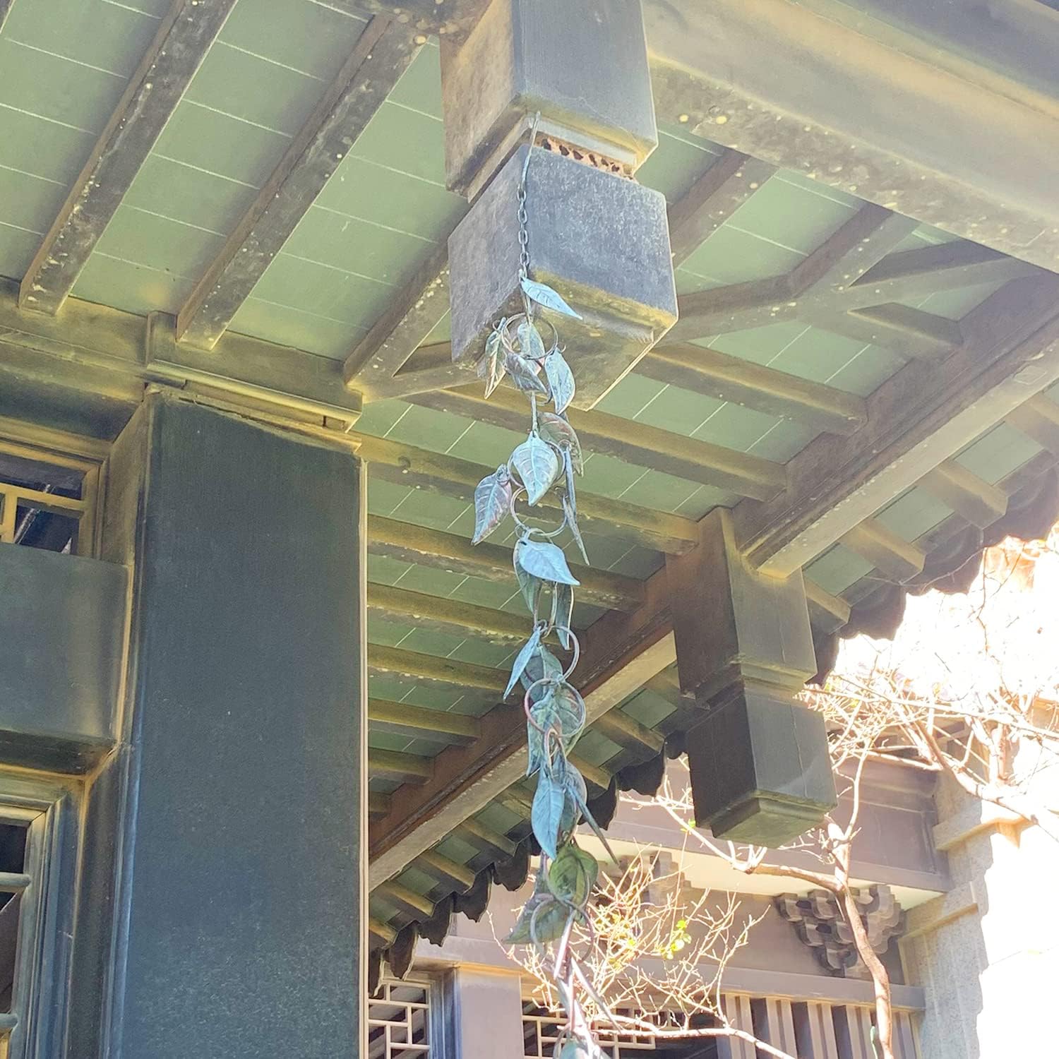 8.5 FT Rain Chain, Rain Chains for Gutters, Metal Rain Chain Downspouts, Circle with Leaves Rain Gutter Chains, Metal Rain Catcher for Outside, Decorative Your House and Garden, Verdigris Leaves Verdigris