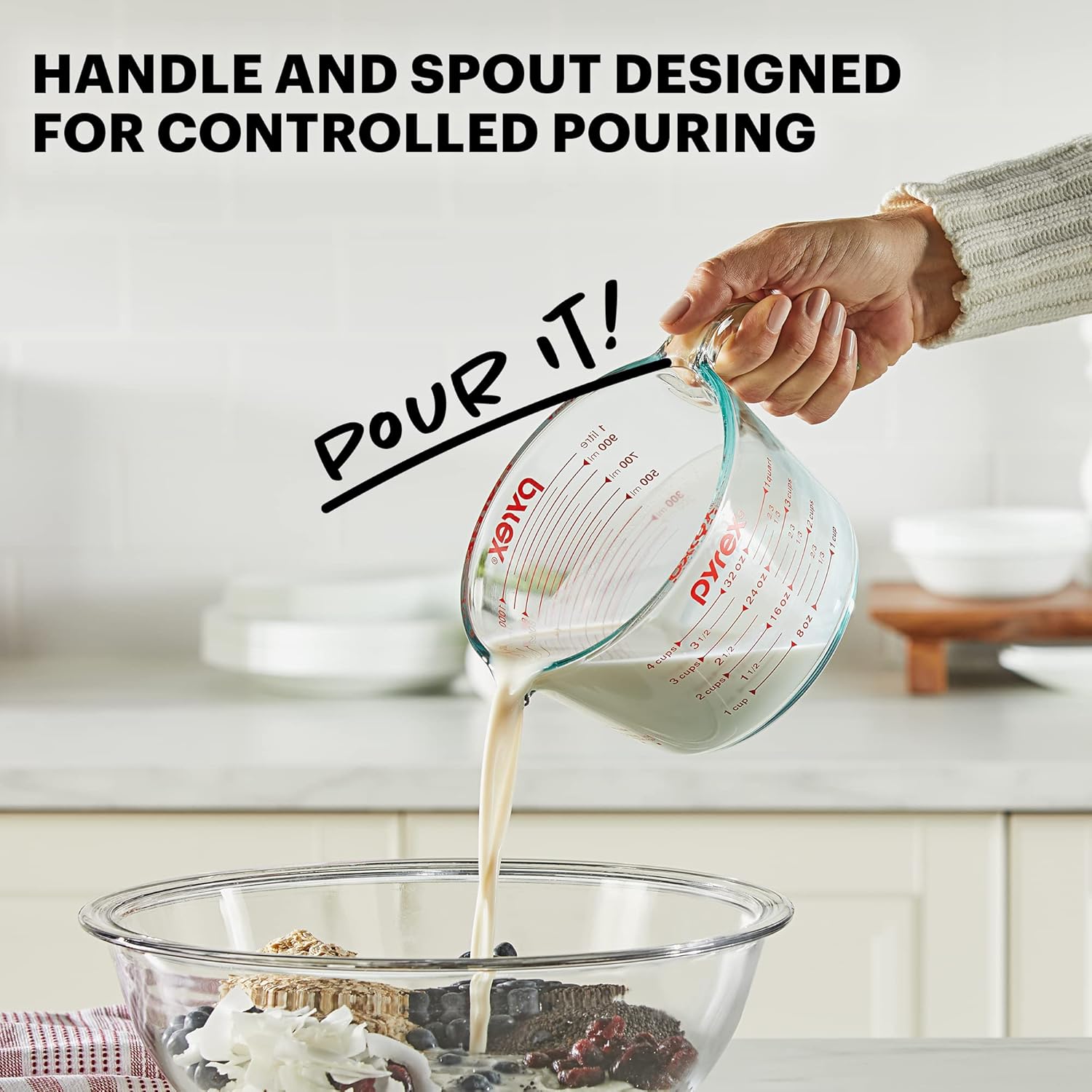 Pyrex 4-Cup Glass Measuring Cup For Baking and Cooking, Dishwasher, Freezer, Microwave, and Preheated Oven Safe, Essential Kitchen Tools 4 Cup