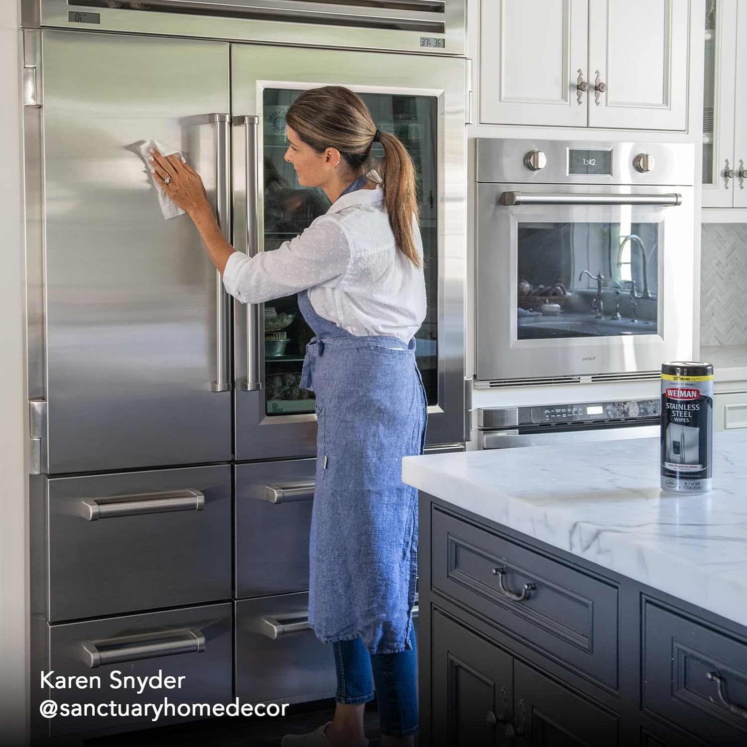 Weiman Stainless Steel Cleaner and Polish Wipes Bundle with Microfiber Cloth-Removes Fingerprints, Water Marks and Grease from Appliances - Works Great on Refrigerators, Ovens, and Grills 30 Count (Pack of 2)