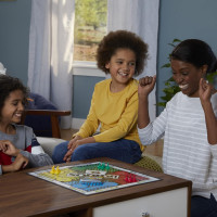 Sorry! Kids Board Game, Family Board Games for Kids and Adults, 2 to 4 Players, Family Games, Kids Games, Ages 6 and Up classic