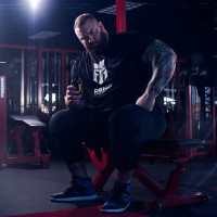 Reign Total Body Fuel, Razzle Berry, Fitness & Performance Drink, 16 Ounce | Pack of 12 Razzle Berry 16 Ounce (Pack of 12)