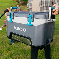 Igloo BMX Hard Coolers (25-72QT)