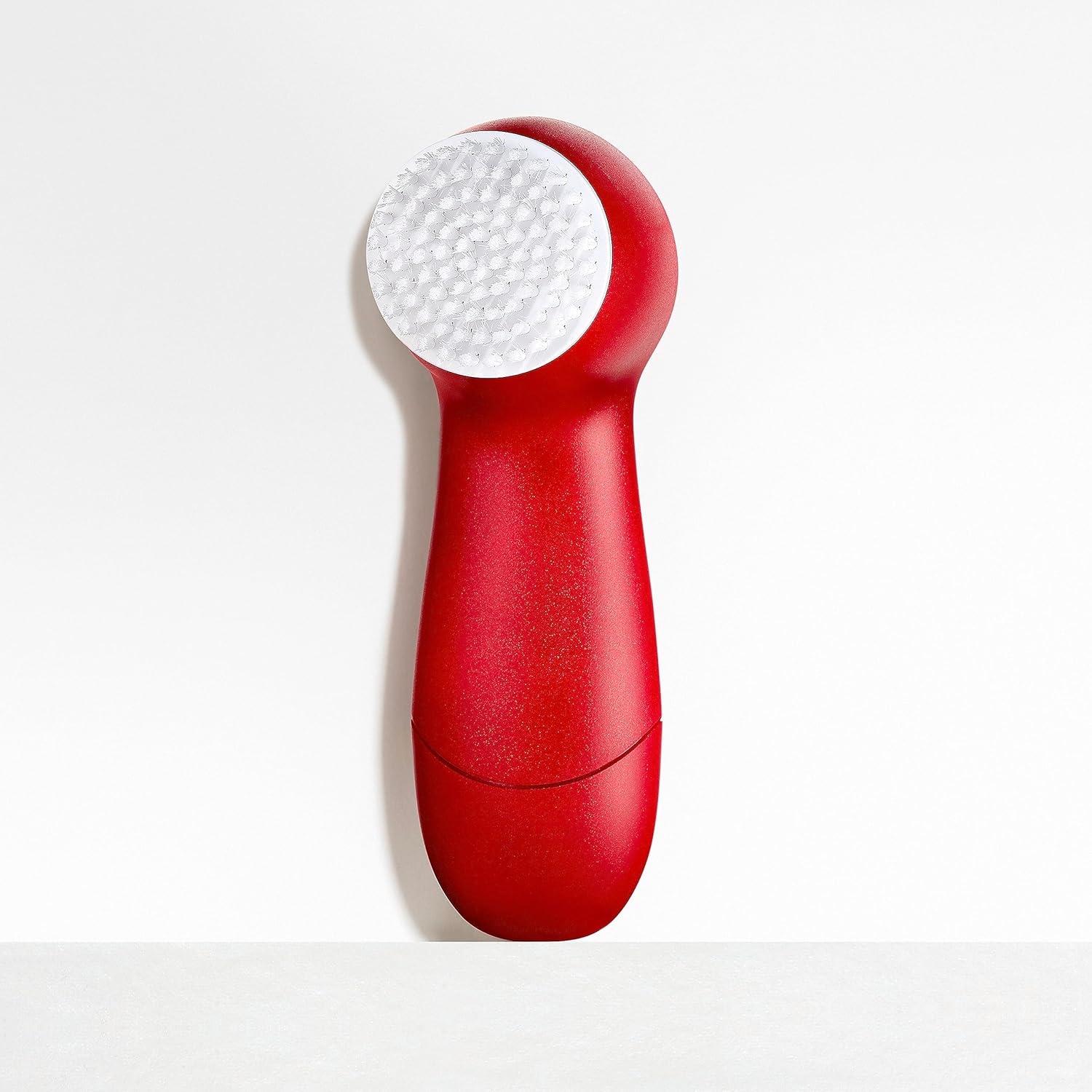 Olay Facial Cleansing Brush Regenerist, Face Exfoliator with 2 Brush Heads 1 Count (Pack of 1)