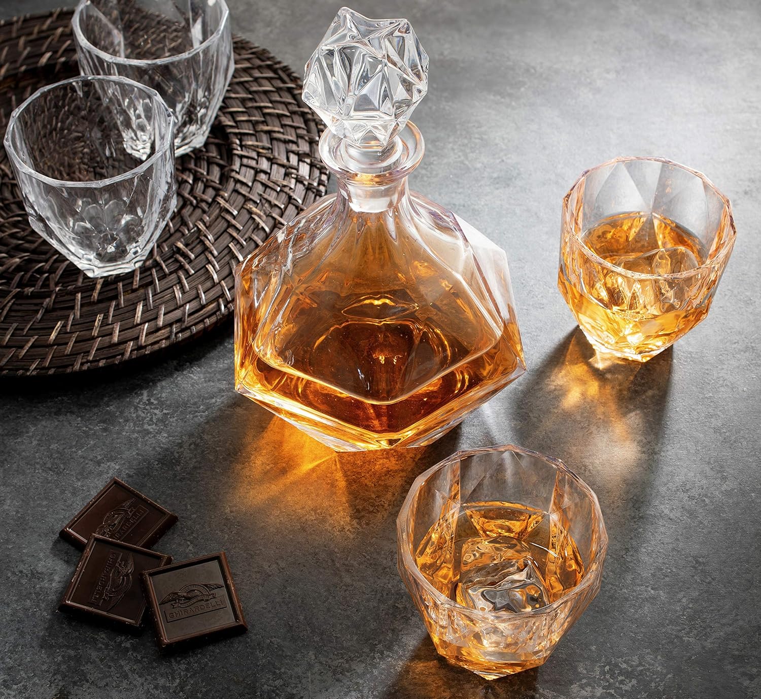 FineDine European Style Glass Whiskey Decanter & Liquor Decanter with Glass Stopper, 30 Oz.- With Magnetic Gift Box - Aristocratic Exquisite Diamond Design - Glass Decanter for Alcohol Bourbon Scotch.