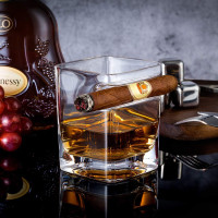 YouYah Cigar Whiskey Glasses with Cigar Holder-Set of 2,Cigar Accessories,Crystal Whisky Glass Set with Indented Cigar Rest,Premium Rocks Glass,for Brandy,Cocktail,Vodka,Bourbon,Gifts for Men(9.5oz) Square