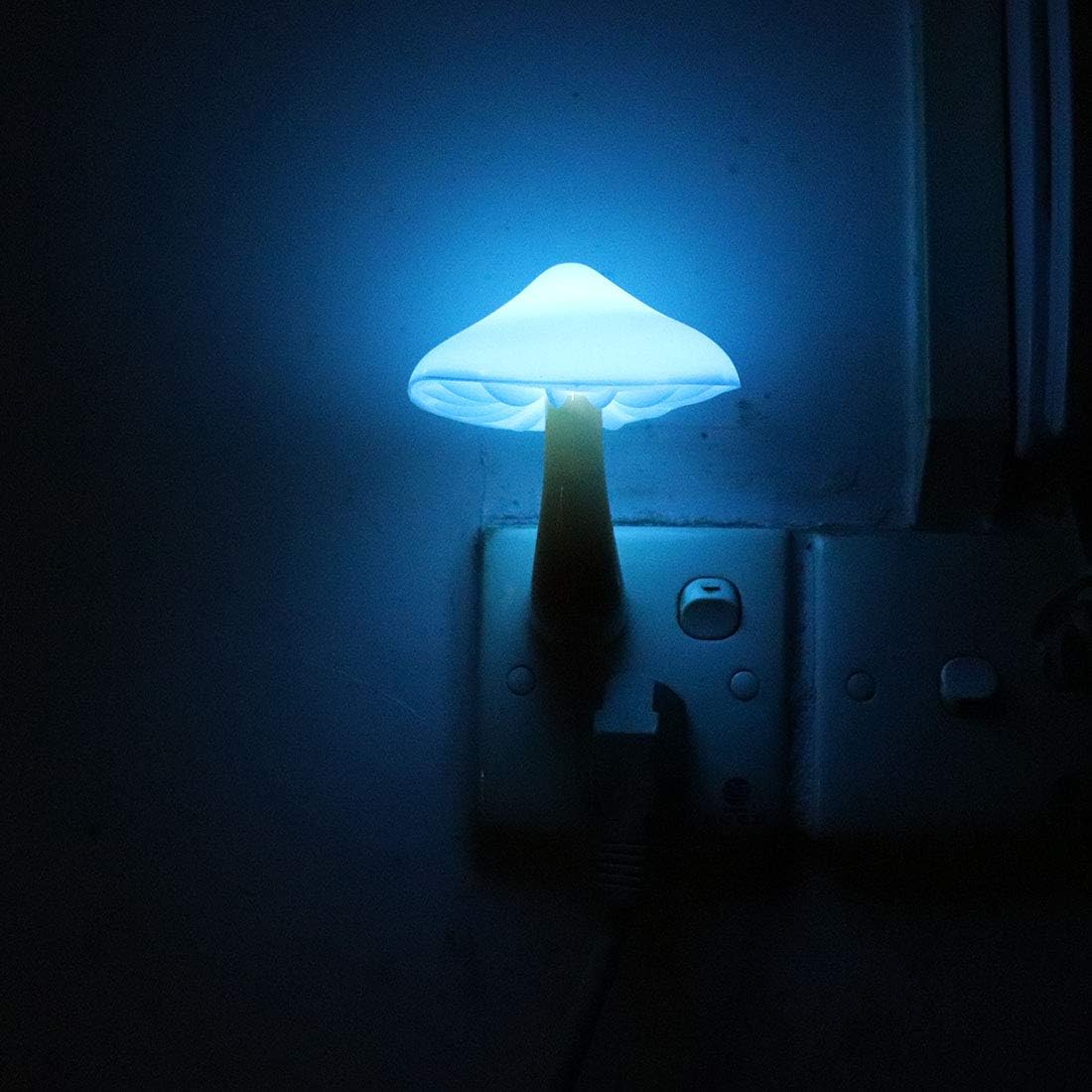 AUSAYE Sensor LED Night Light Plug in Lamp Mushroom Night Light 7-Color Changing Magic Mini Pretty Mushroom-Shaped Night Lights for Adults Kids NightLight Color Changing 1 Pack