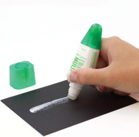 Tombow 62191 MONO Multi Liquid Glue, 0.88 Ounce, 1-Pack. Multi-Purpose Glue with Dual Tip Dispenser for Precise to Full Coverage Application