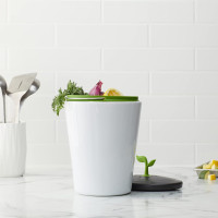 Chef'n 401-420-120 EcoCrock Counter Compost Bin Black and White 3.3 liter 1 Ceramic Compost Bin
