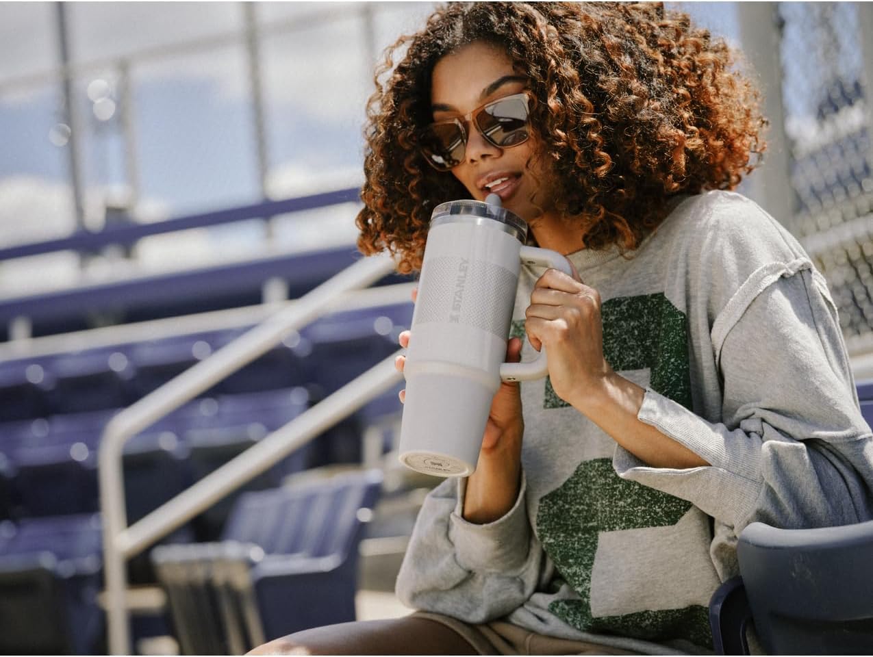 STANLEY Quencher ProTour Flip Straw Tumbler with Leakproof Lid | Built-In Straw & Handle | Cupholder Compatible for Travel | Insulated Stainless Steel Cup | BPA-Free 30 Ounces Rose Quartz