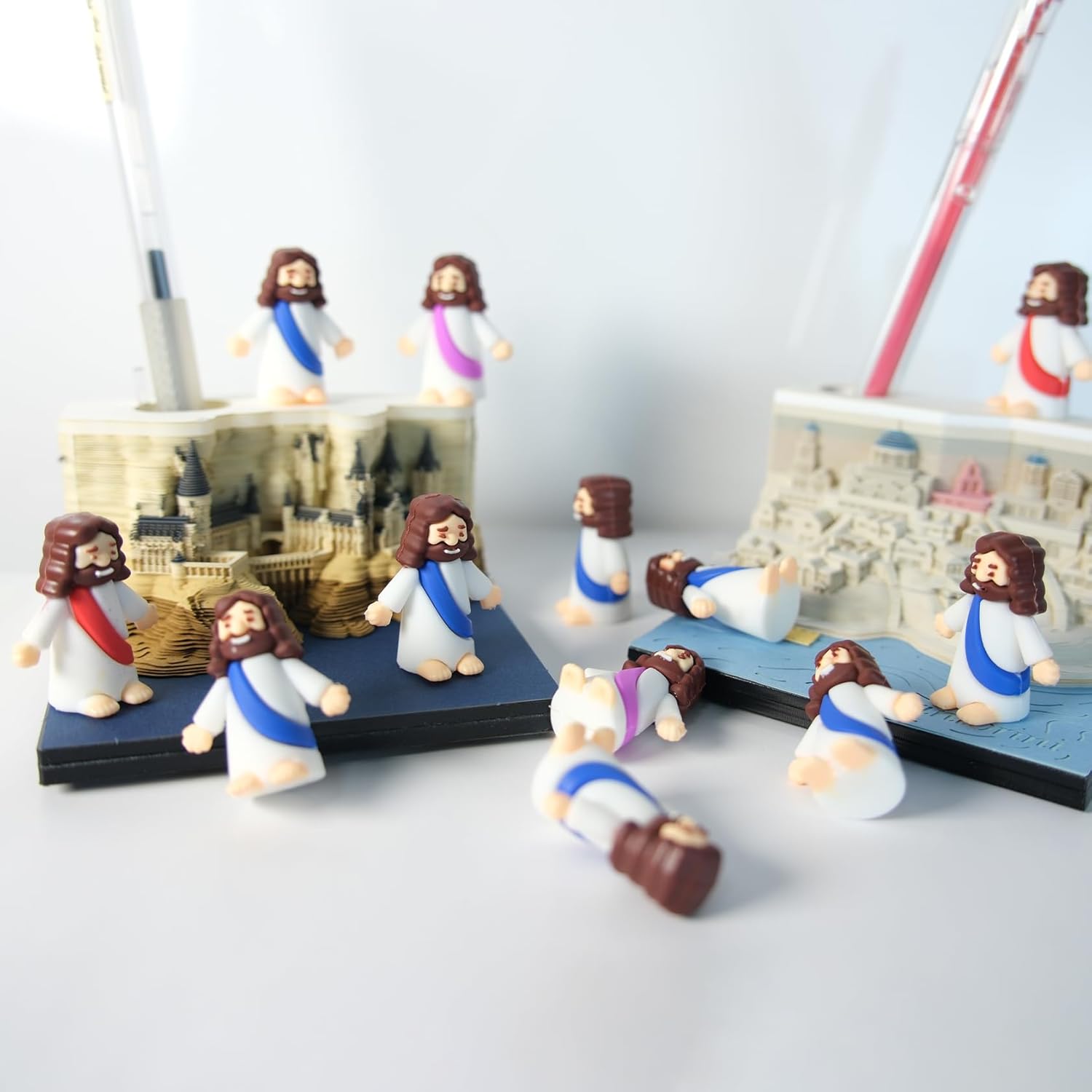 30Pcs Little Jesus Figures, Set of 30pcs Action Figures Mini Jesus Figurines in Bulk, Tiny Jesus Figures to Hide and Seek Religious Gifts for Easter Egg Stuffers Fillers Mix 1