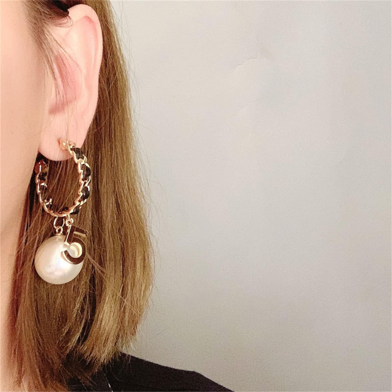 Vintage Number 5 Pearl Hoop Earrings Pearl Earrings Woman Earring Fashion Jewelry for Gift
