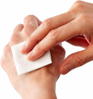 Curad SoothePlus Gauze Pads with Arm & Hammer Baking Soda, 2