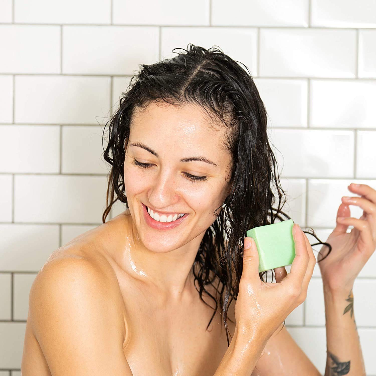 Ethique Tame Those Locks Gift Pack for Dry Hair - Shampoo & Conditioner Bundle - Plastic-Free, Vegan, Cruelty-Free, Eco-Friendly, 6 oz (Pack of 1)