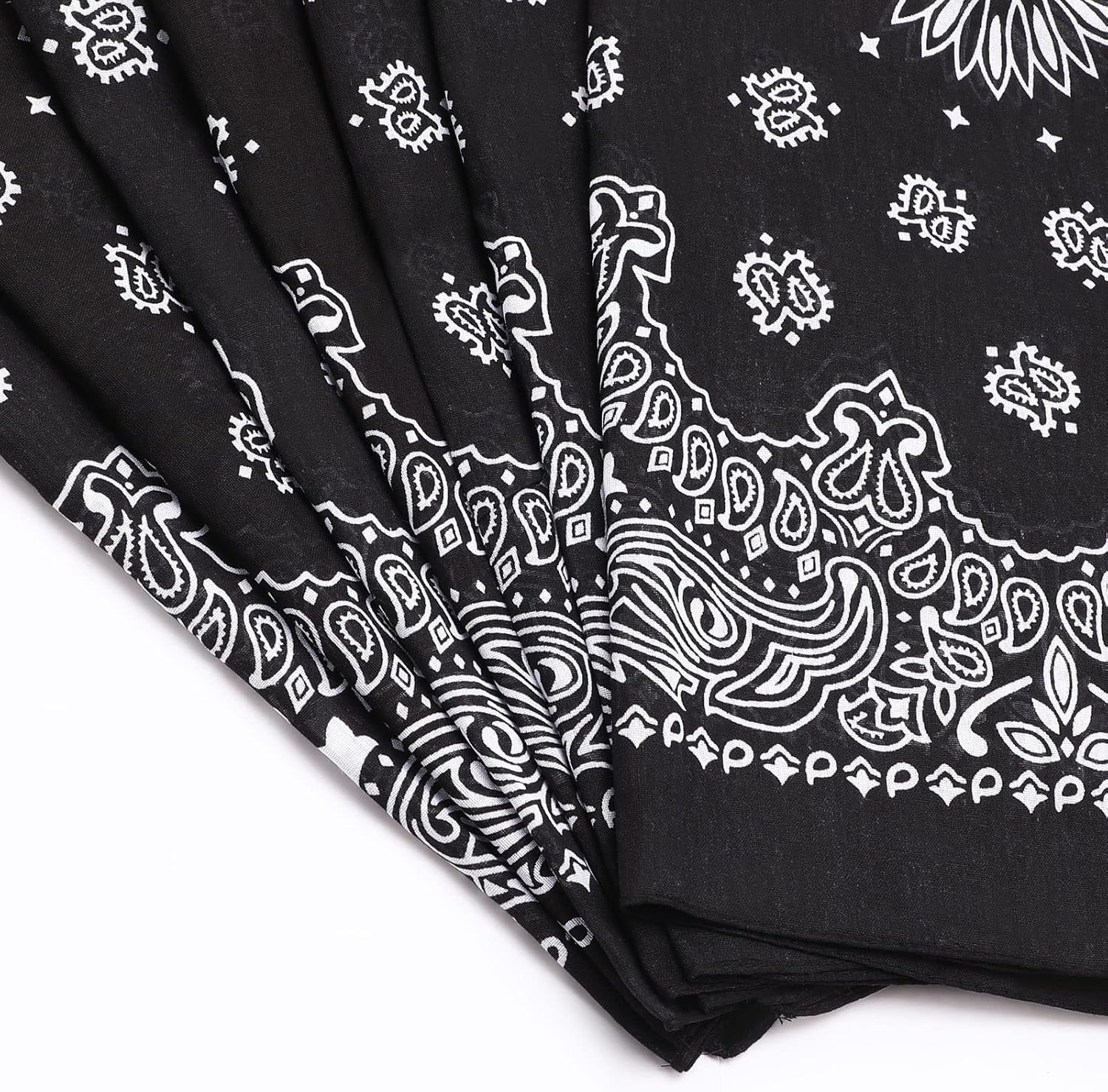 Kigeli 10 Packs Extra Large Bandana 27 x 27 Inch Large Cotton Paisley Fine Bandana Square Scarf Headwear for Women Head Face