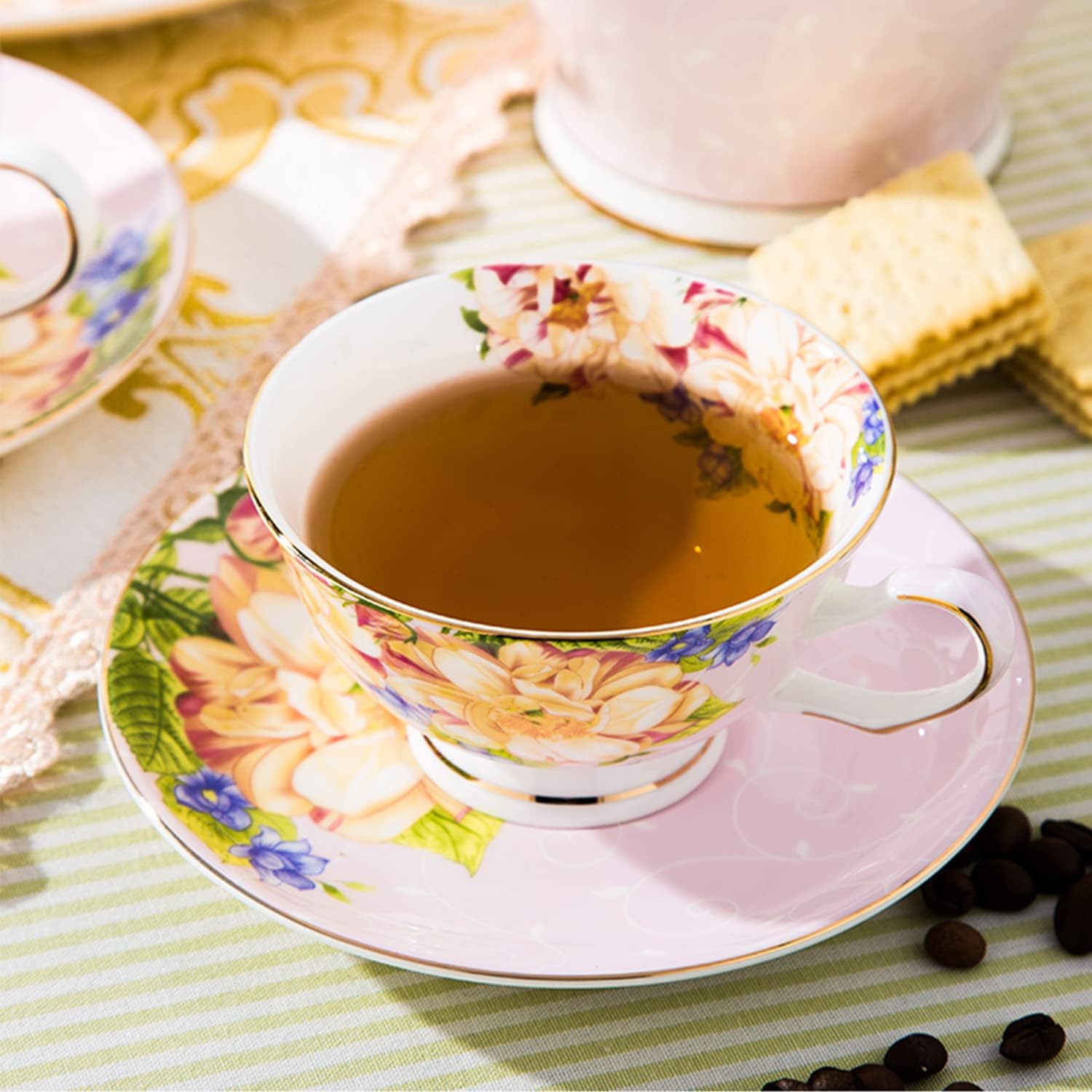 ONEUSTAR Tea Cup and Saucer Set for 1 Bone China Coffee Cup 7 oz Vintage Floral English Teacup for Women Tea Party Birthday Mother's Day Gift, Pink