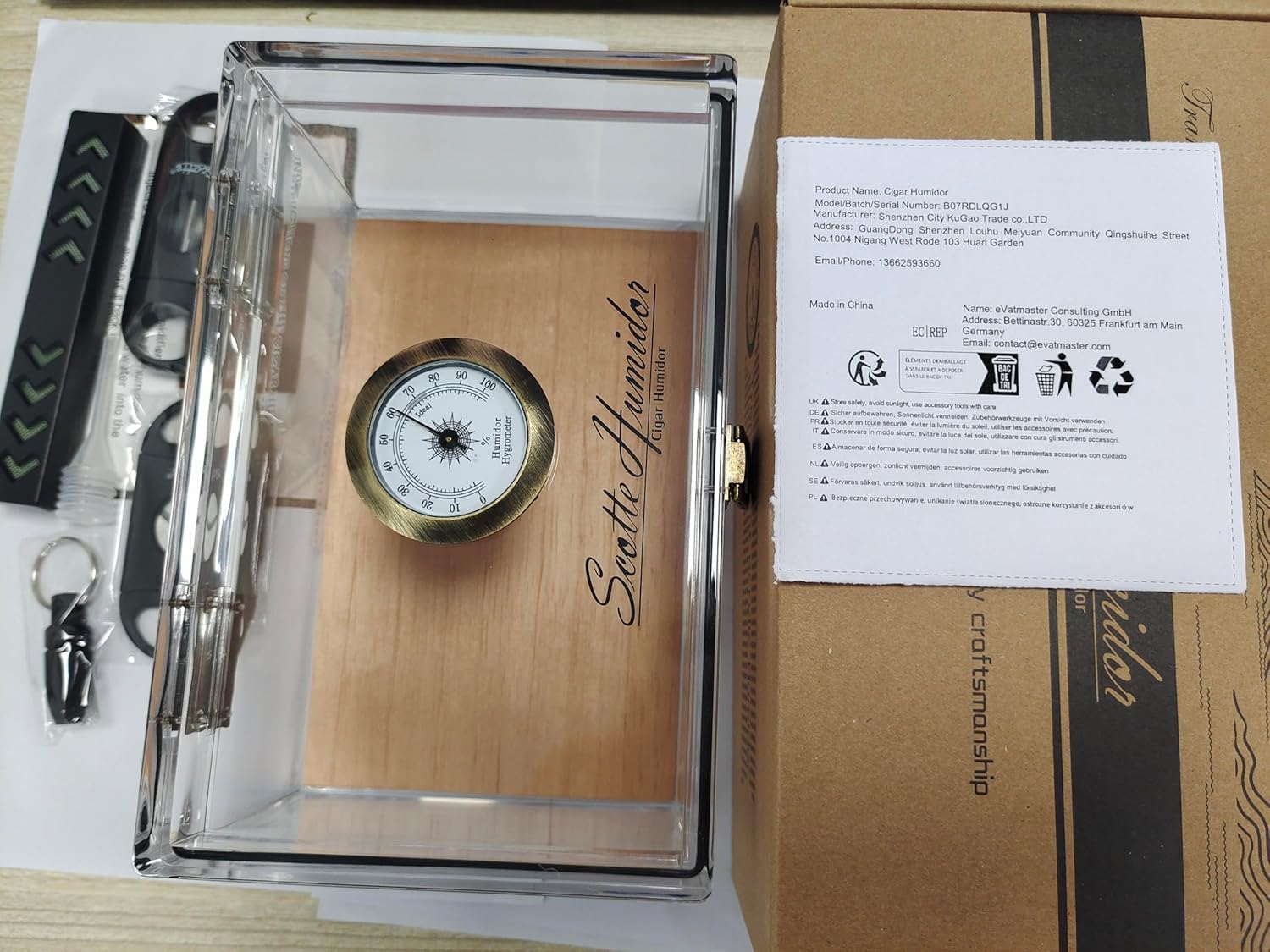 Scotte Acrylic Cigar Humidor Jar/case/Box with Humidifier and Hygrometer,humidor Can Hold About 20 Cigars Including Cigar Cutters and Cigar Punch (Clear-1)