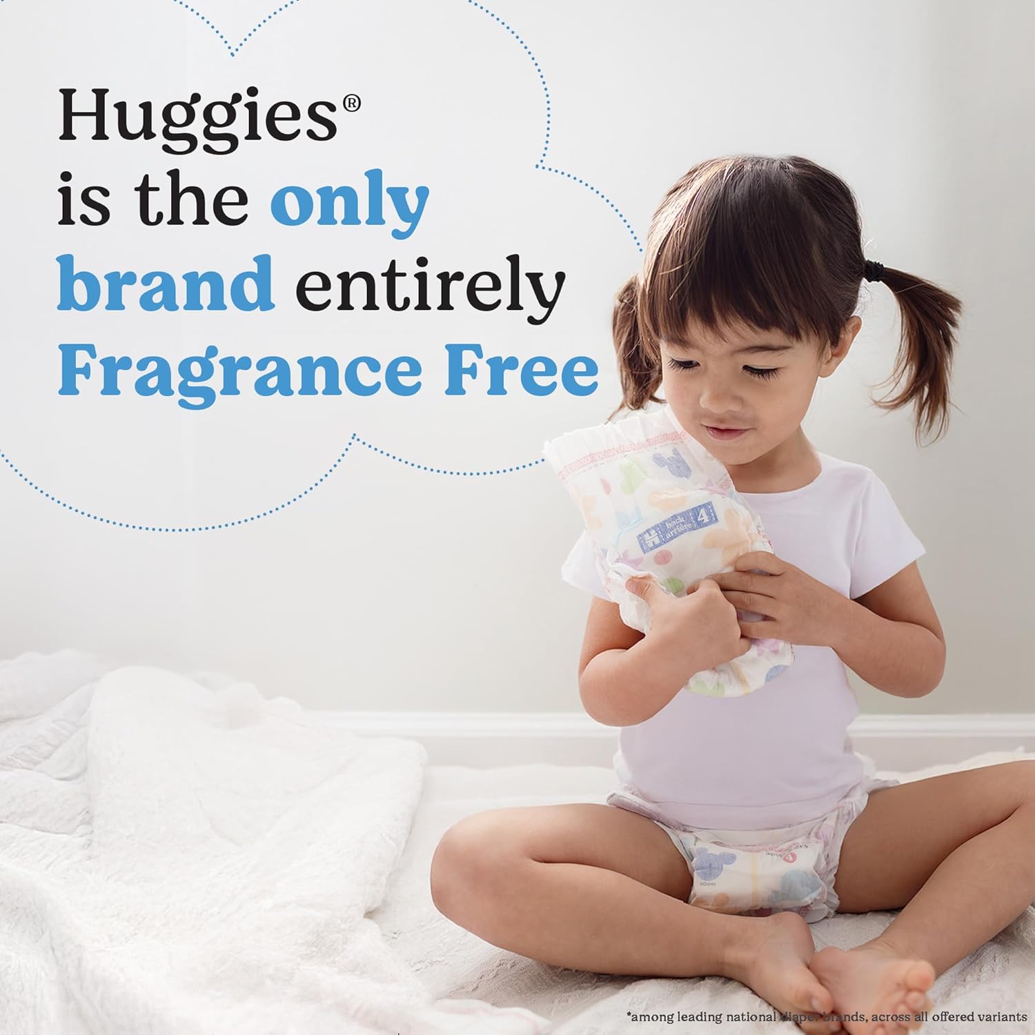Huggies Size 1 Diapers, Snug & Dry Newborn Diapers, Size 1 (8-14 lbs), 256 Count (4 Packs of 64), Packaging May Vary Size 1 256