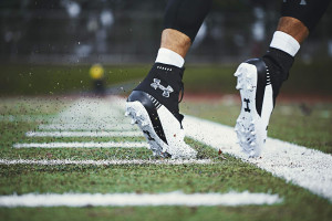 Under Armour womens Playmaker Mid-crew Socks, 1-pair X-Large Red/Cardinal