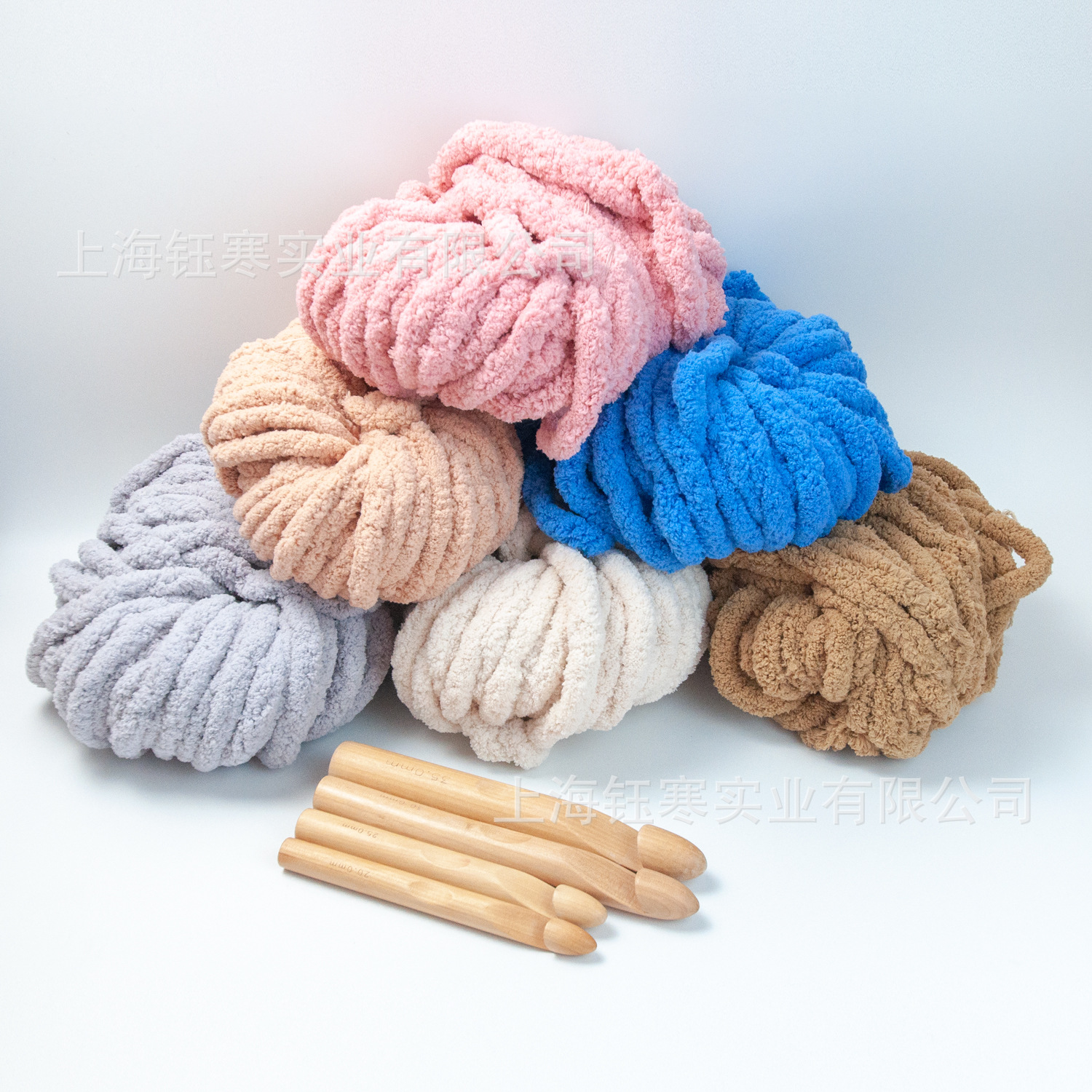 DDL&HEXI Super Chunky Chenille Yarn for Arm Knitting,Blanket Making  Kit,Jumbo Knitting Yarn 250g per Bag (500G/17.6OZ/55YARDS, 203)