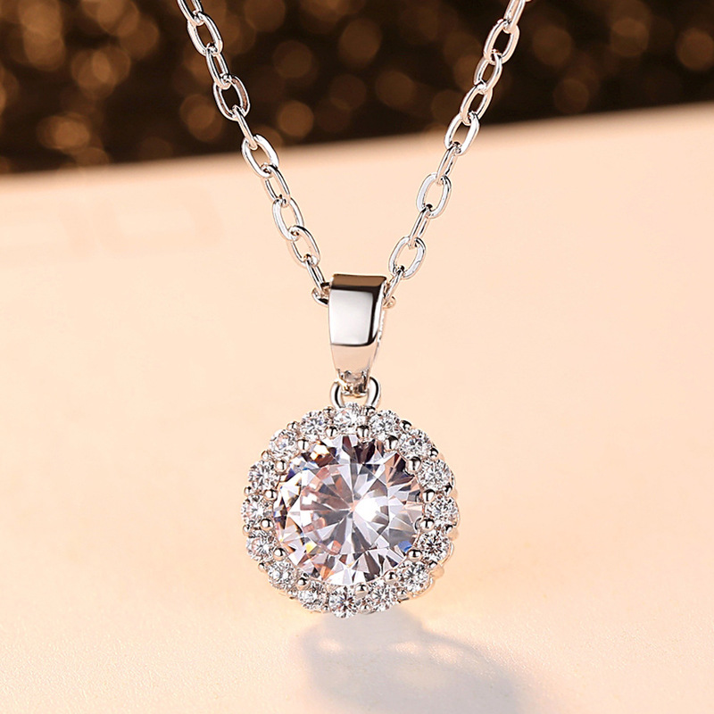 Wholesale Disc Micro Inlaid Round Zirconium Necklace