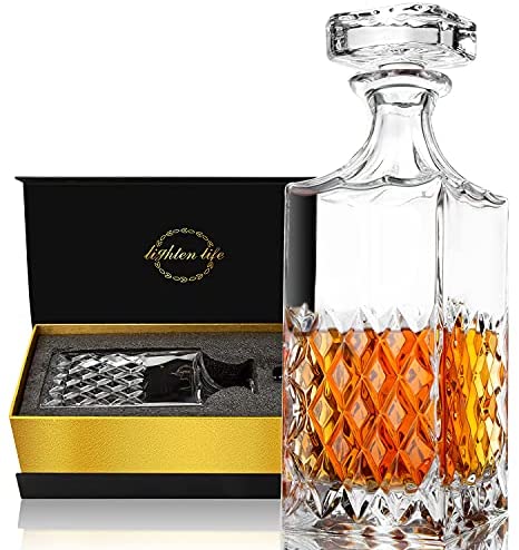 Liquor Decanters Whiskey Decanter Set of 3 Glass Alcohol Bottle for  Tequila, Brandy and Vodka Unique Liquor Bar and Party Decorations (28oz*2,  31oz*1)